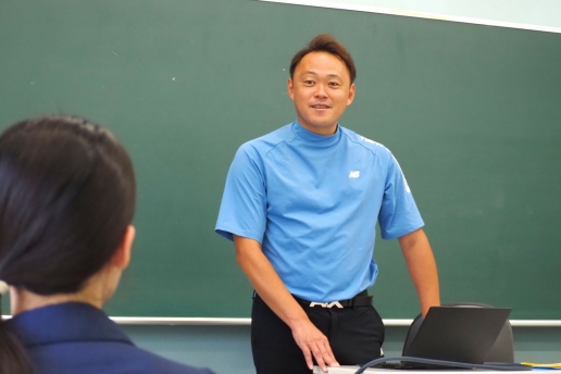 担当教員２